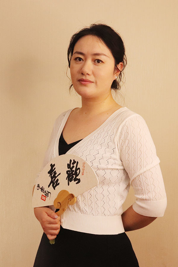 临潼石亚利 研究生学历,毕业于陕西师范大学