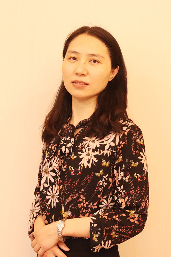临潼王晓娜 研究生学历,毕业于华南师范大学
